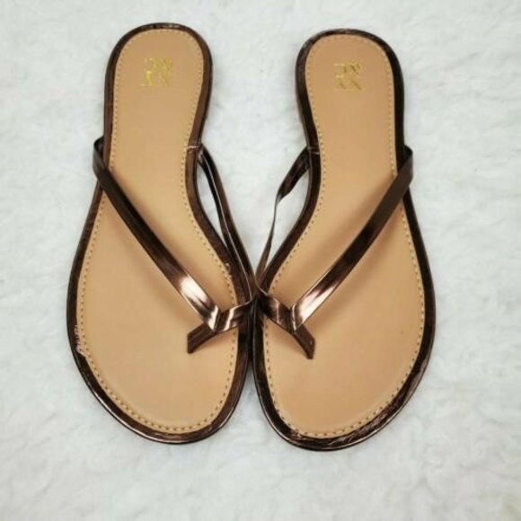 Style & Co. Shoes - NY&C coral and gold sandals size 11 flats thongs t-strap New York & Co.